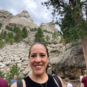 Meet your Posher, Valeria